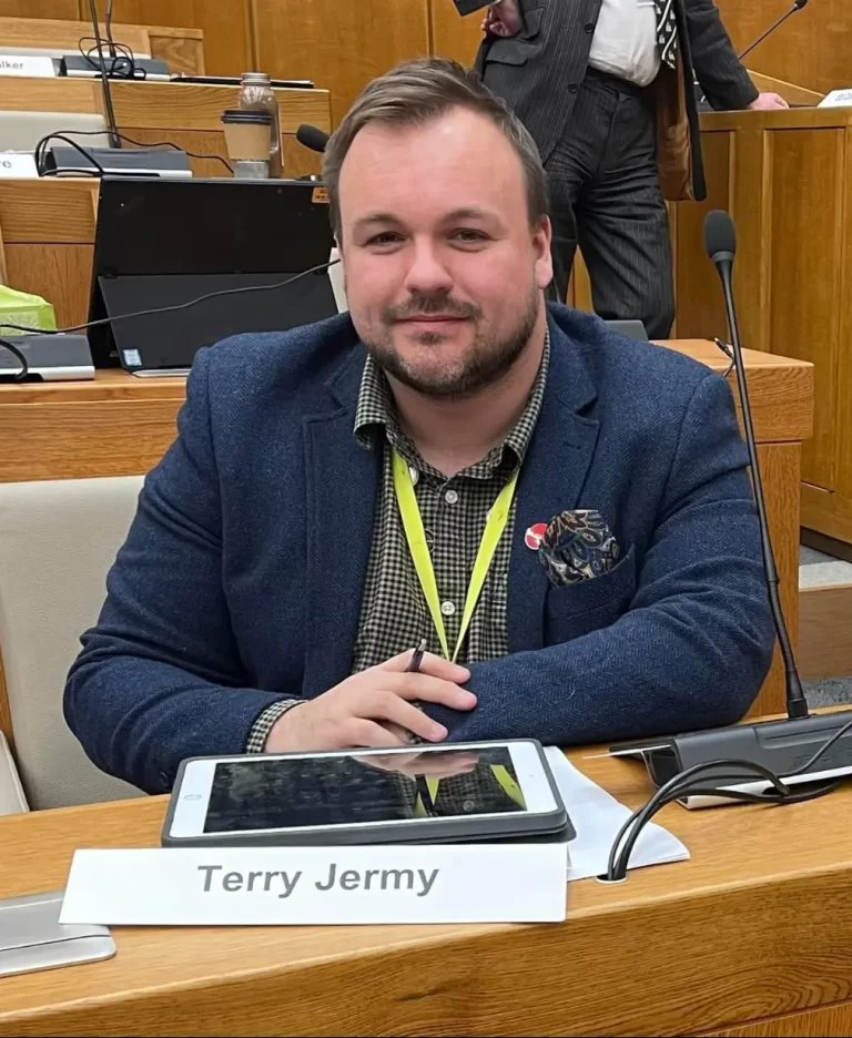 Photo of Terry Jermy, Labour MP.
