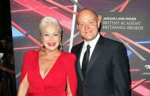 Former booze addicted artist hubby of ex-Corrie star Denise Welch sells £300,000 painting of Prince
