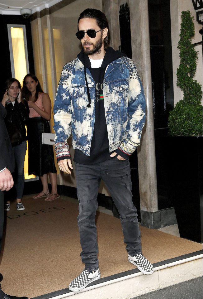 ... while Jared Leto went full on casual