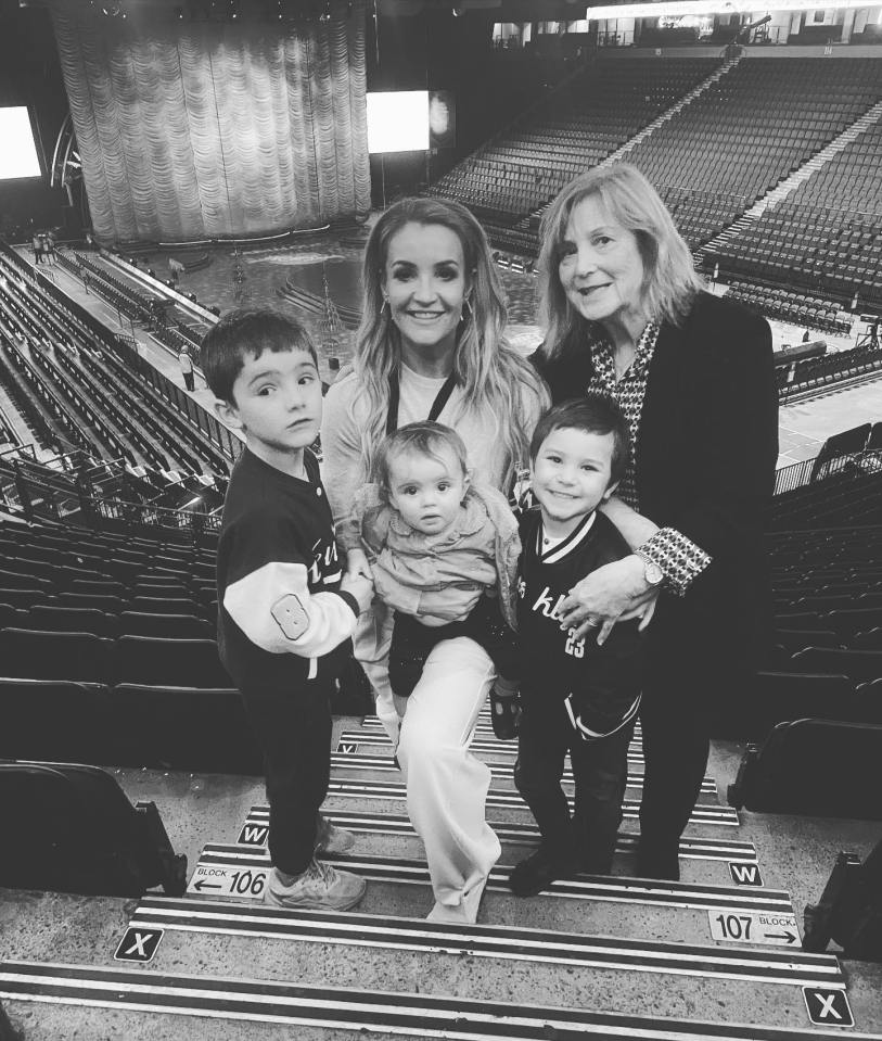 Helen shared a sweet snap of her and her kids on Mother's Day