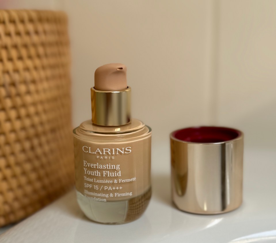 best-foundations-for-mature-skin