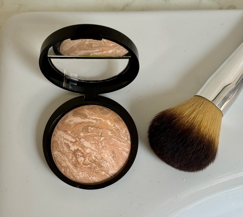 best-foundations-for-mature-skin