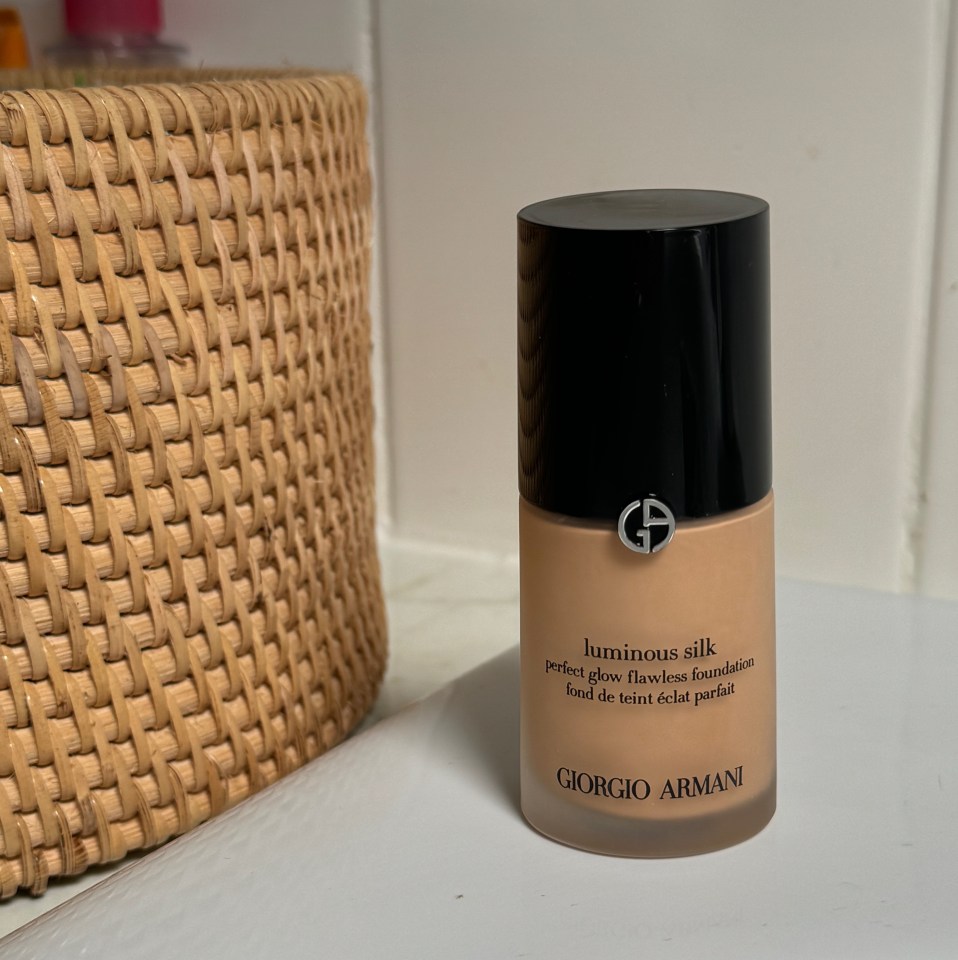 best-foundations-for-mature-skin