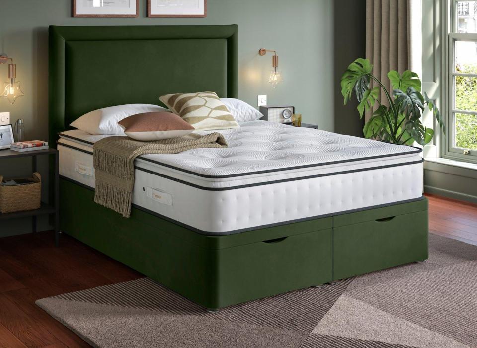 Dream-Team Gold Corsham 5600 pocket memory mattress with divan base.