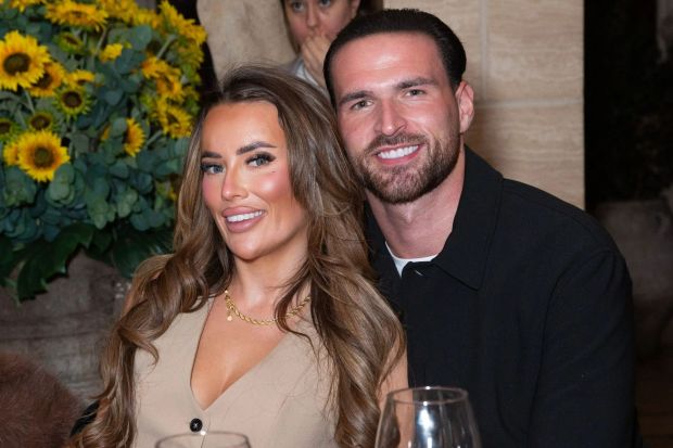 An image collage containing 1 images, Image 1 shows Love Island stars Ronnie Vint and Harriett Blackmore at a dinner party